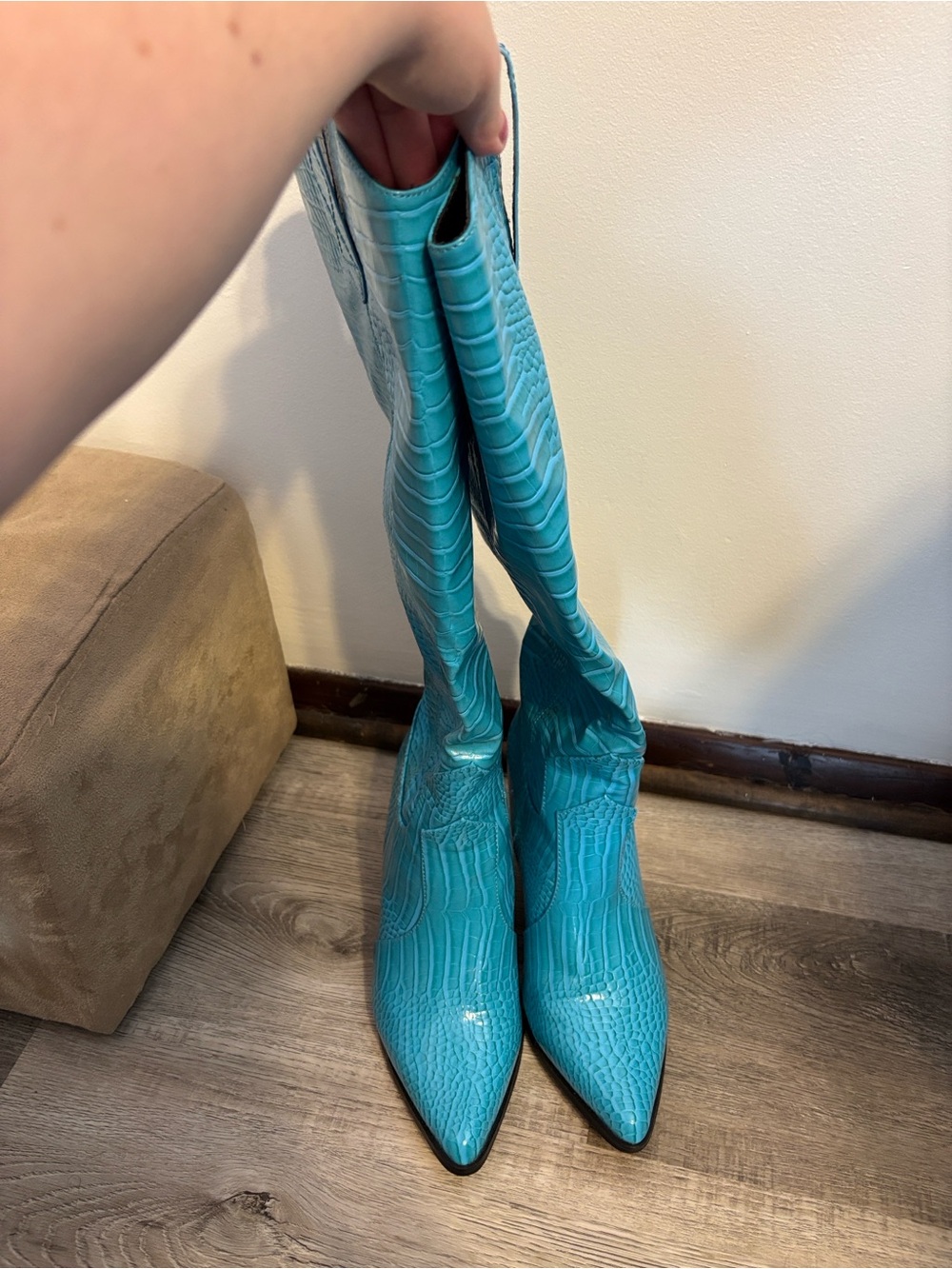 Heeled western boots